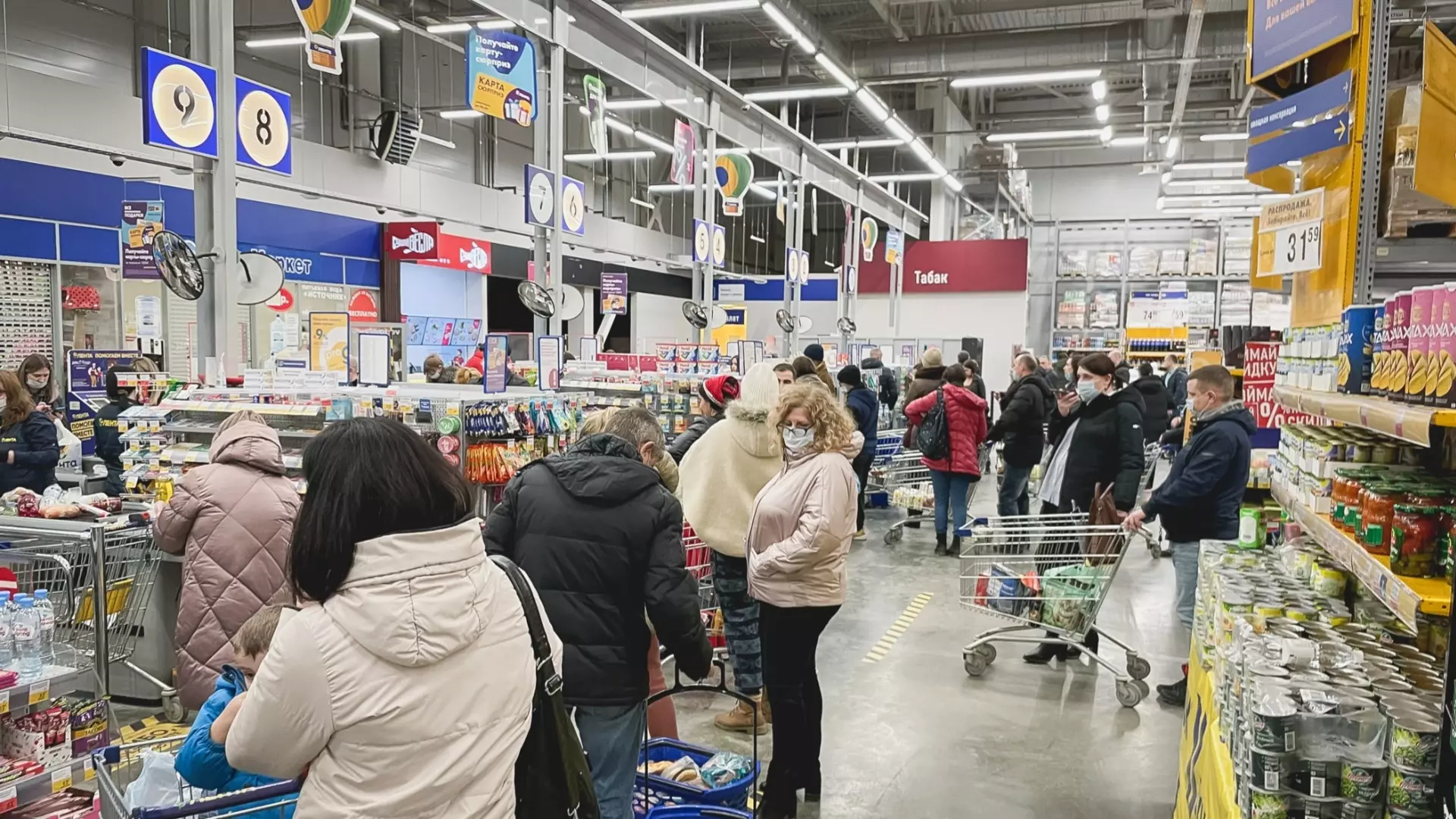 В Казани дефицит продуктов из-за бурана обещают решить сегодня
