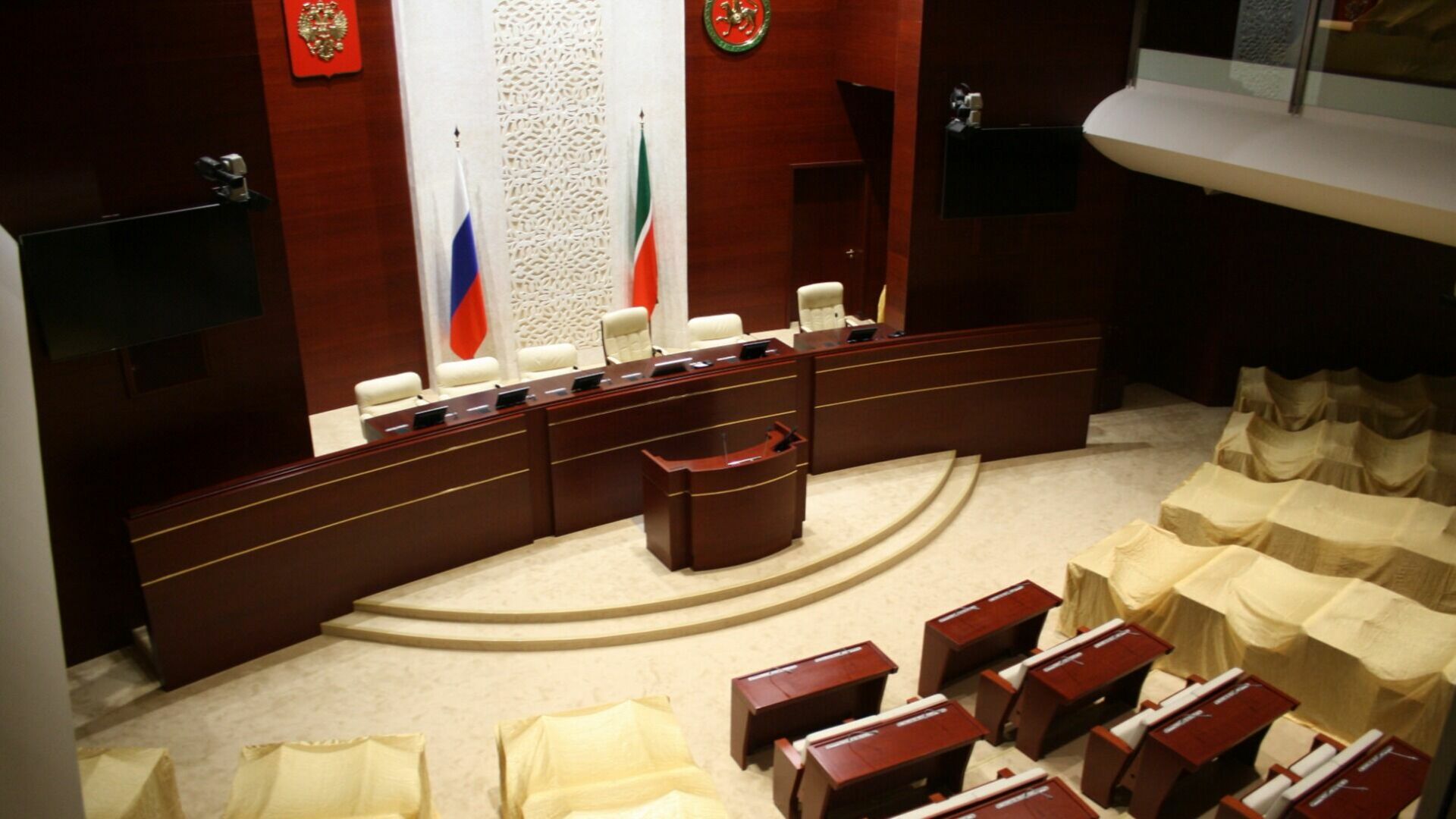 Госсовет рассмотрит поправки в Конституцию Татарстана в 2023 году