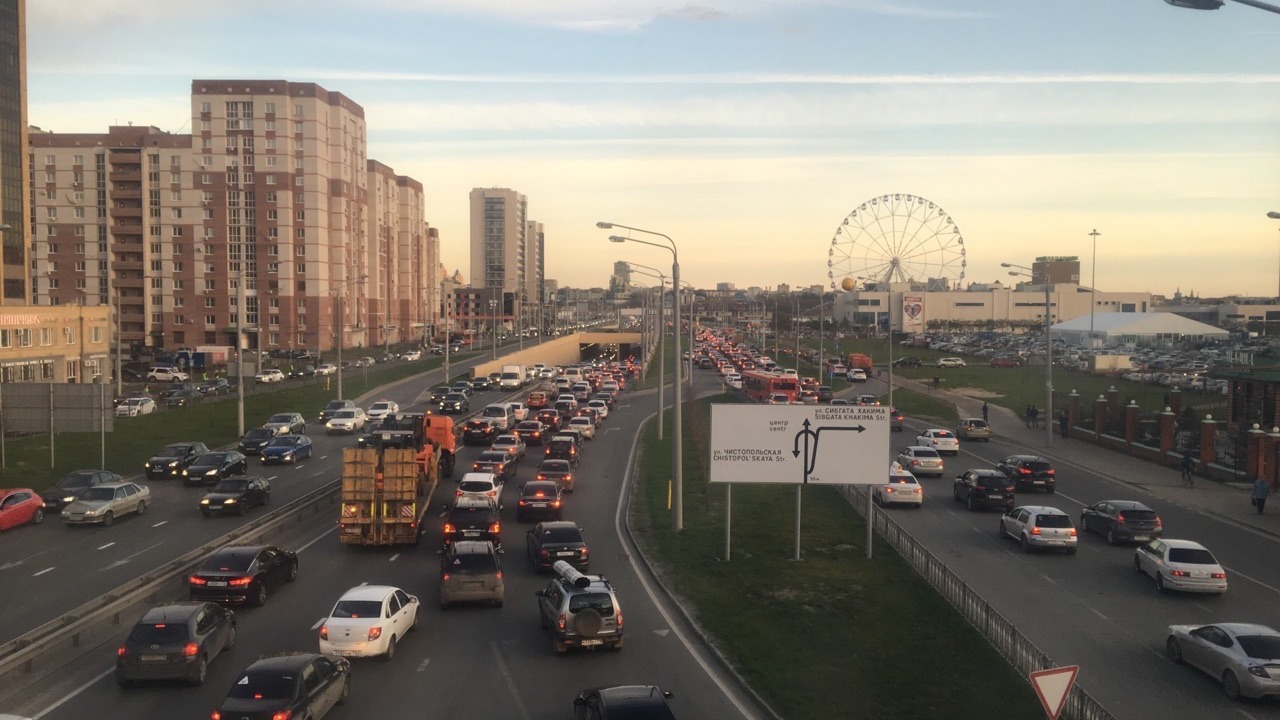 Где в Казани образовались пробки в пятницу вечером