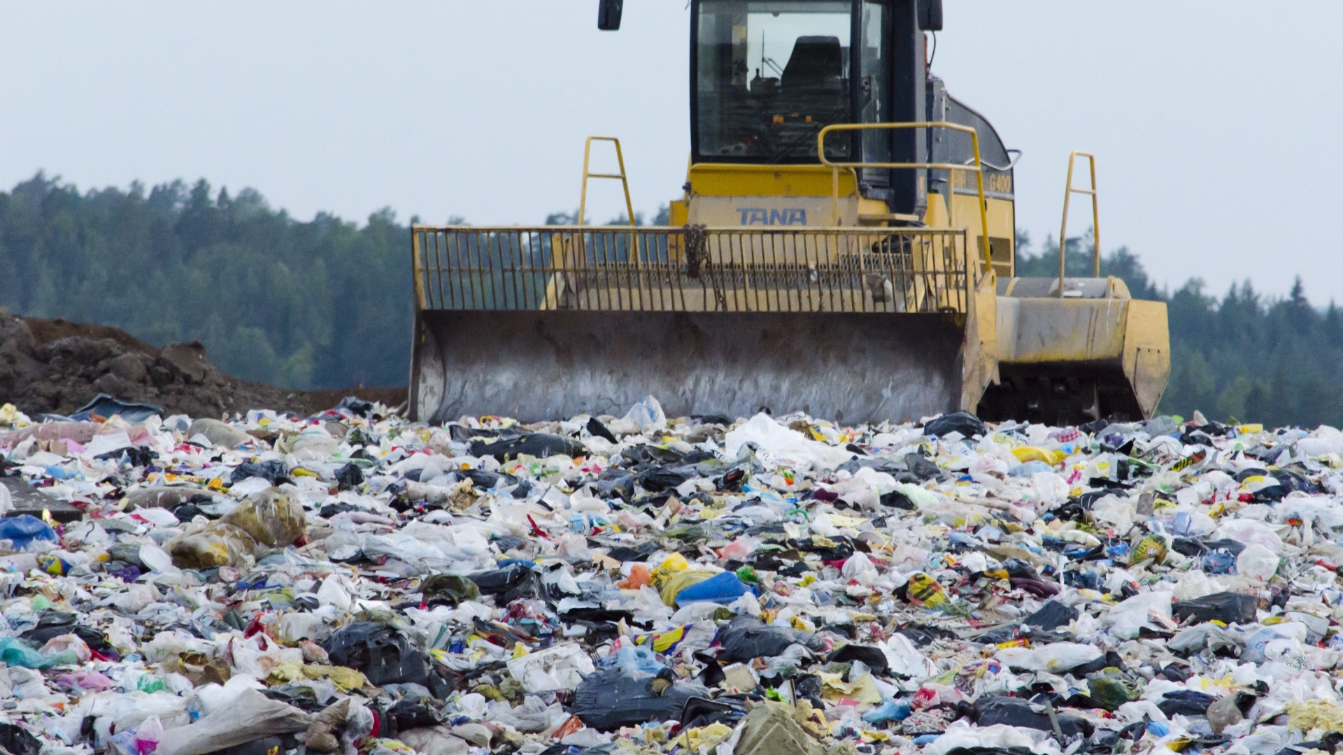 Буцаев: Комплекс по переработке отходов за 3 млрд рублей построят в Калужской области