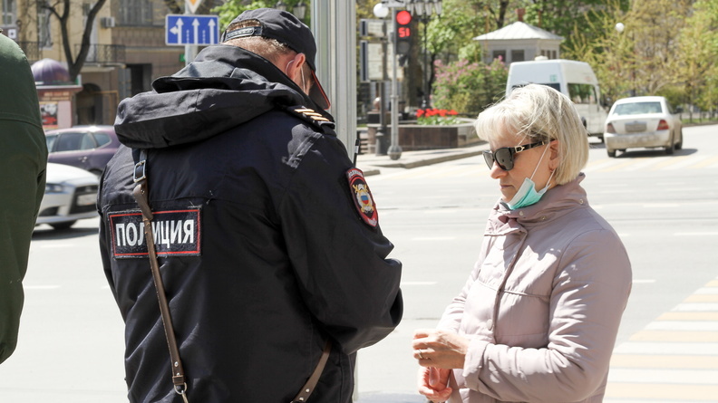 Жителям Казани угрожают «последствиями» за не надетую на нос маску