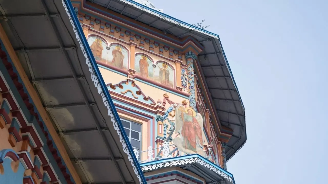 Десятки миллионов уйдут на сохранение живописи в Петропавловском соборе Казани