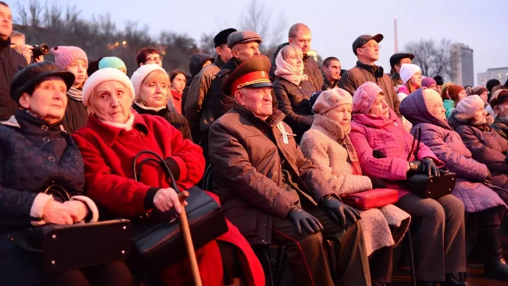 Минниханов поздравил жителей с Днем пожилых людей