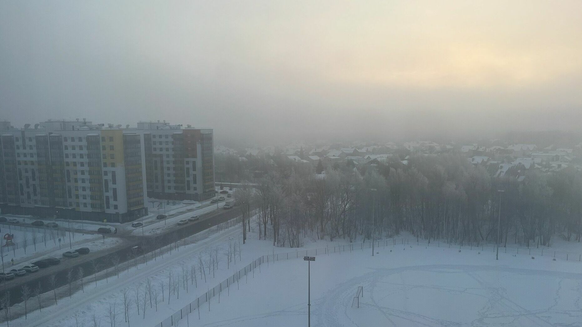 Казань накрыло туманом: фото