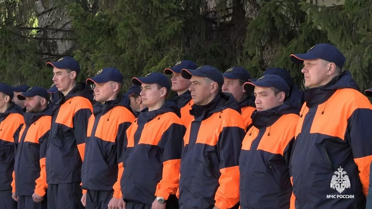 В Оренбург из Казани направили отряд МЧС для борьбы с паводком