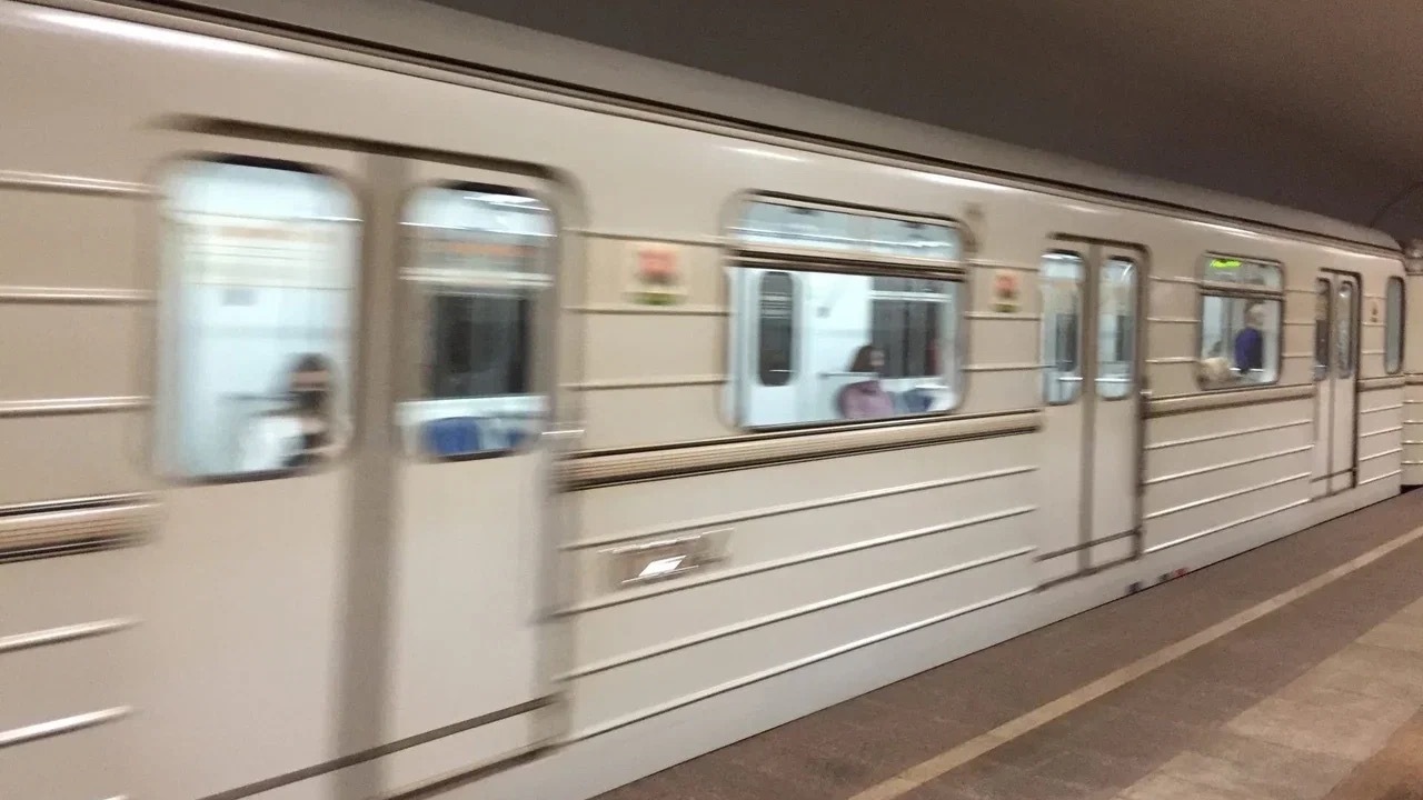За лето в казанском метро прокатились 9,3 млн пассажиров