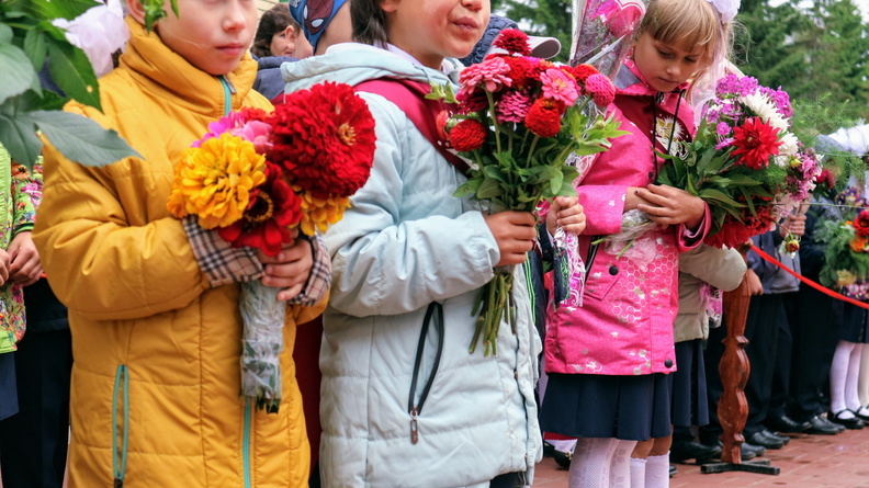В Татарстане Роспотребнадзор призвал провести школьные линейки для первоклассников