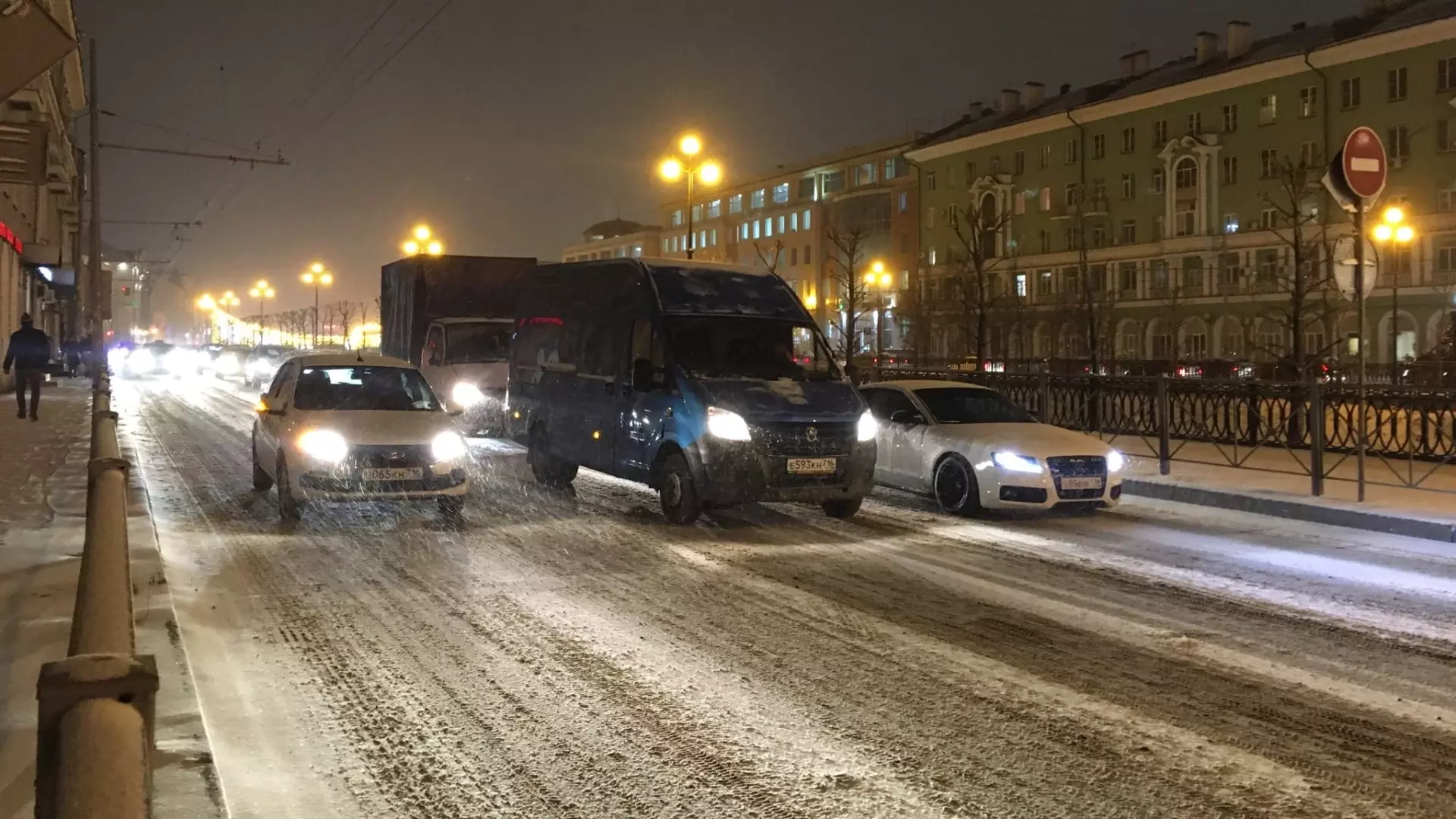 В Казани снова образовались 10-балльные пробки