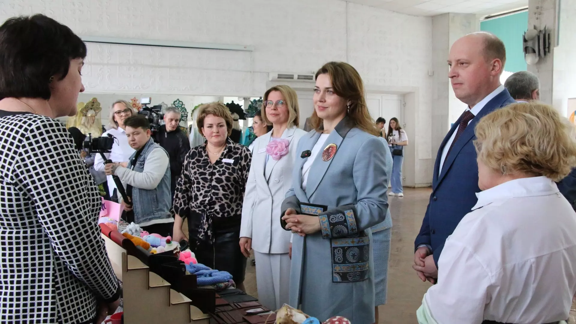 Жена главы Башкирии вышла в свет в одежде от дочери татарстанского депутата