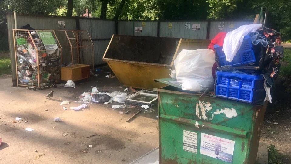 Поселку под Казанью оборудуют площадку для мусорных контейнеров