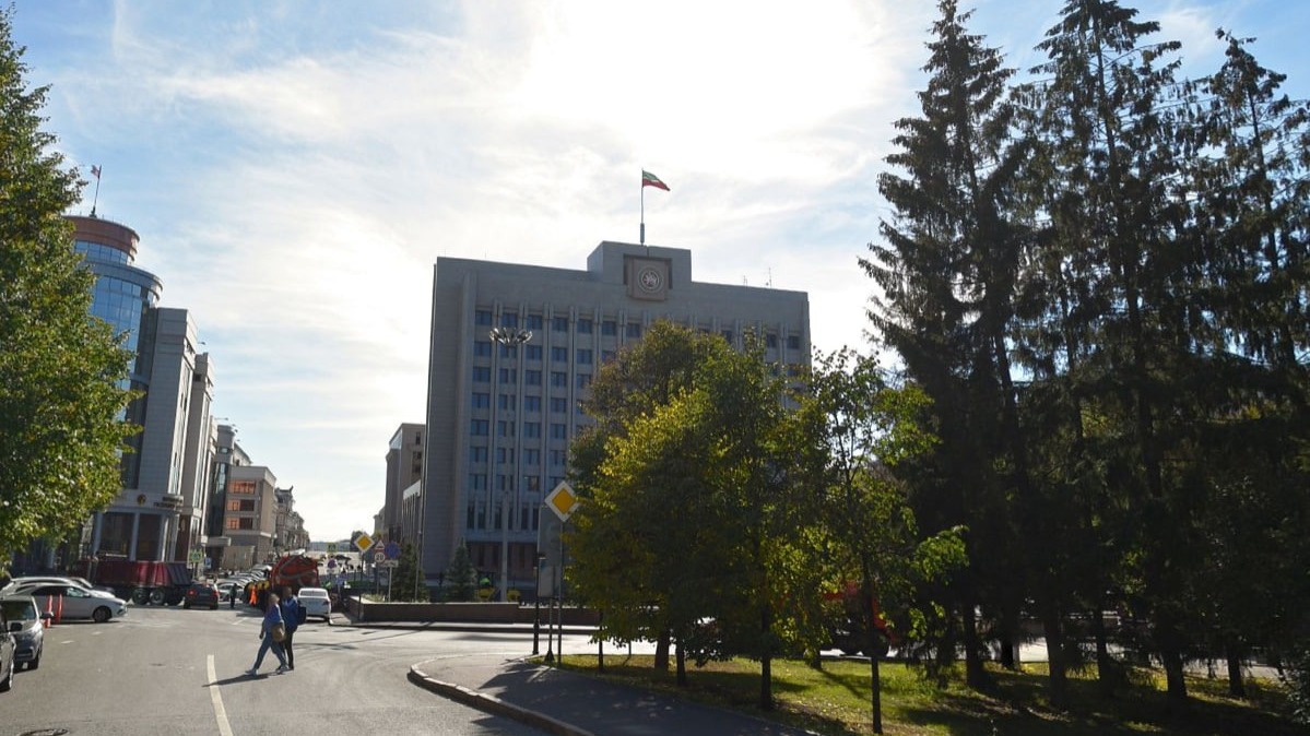 Читатель Inkazan возмутился, что над зданием Госсовета Татарстана нет флага России