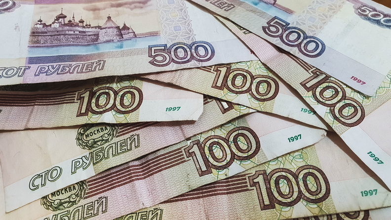 Татарстанские рабочие перечислили часть зарплаты для беженцев из Украины
