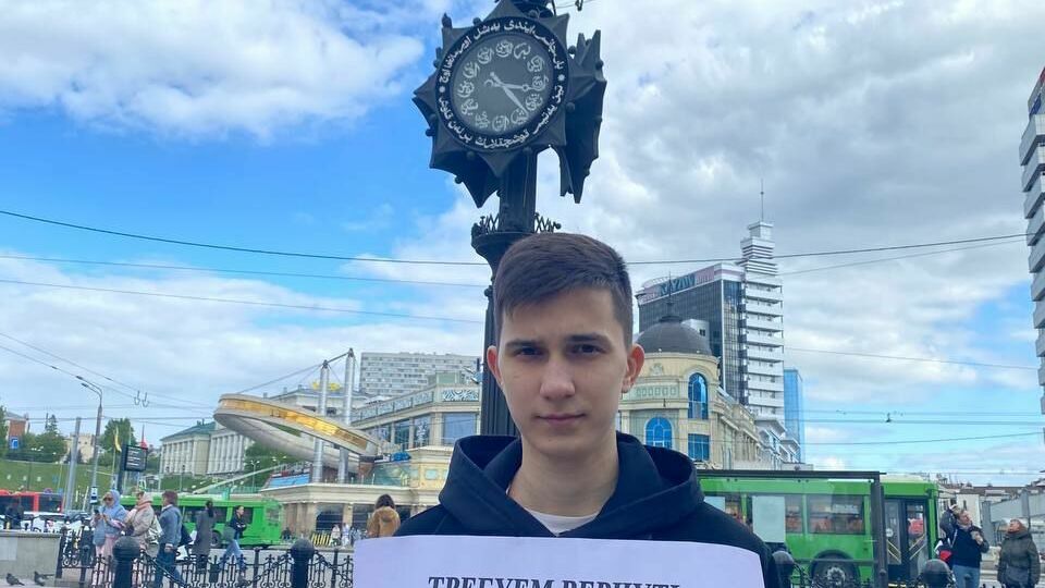 Татарская молодежь требует вернуть Соборную мечеть в центр Казани