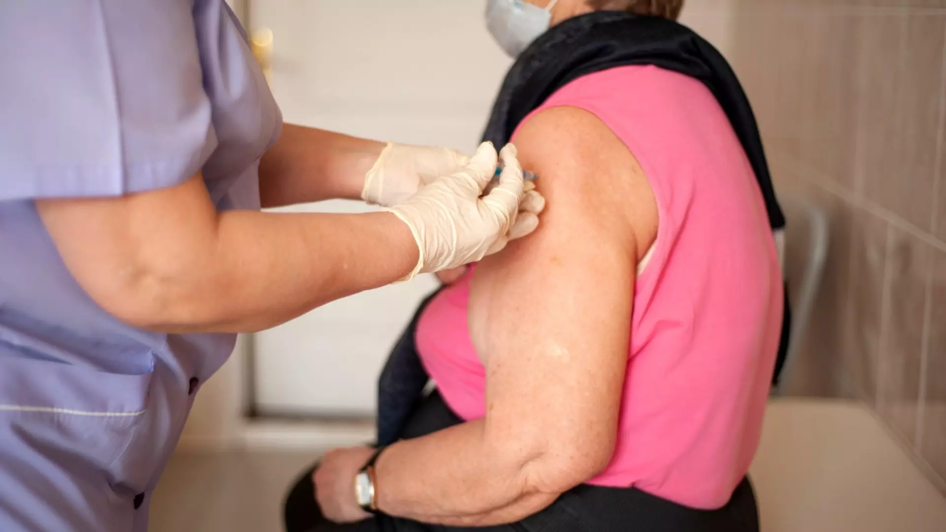 В Татарстане от гриппа вакцинируют 60% населения