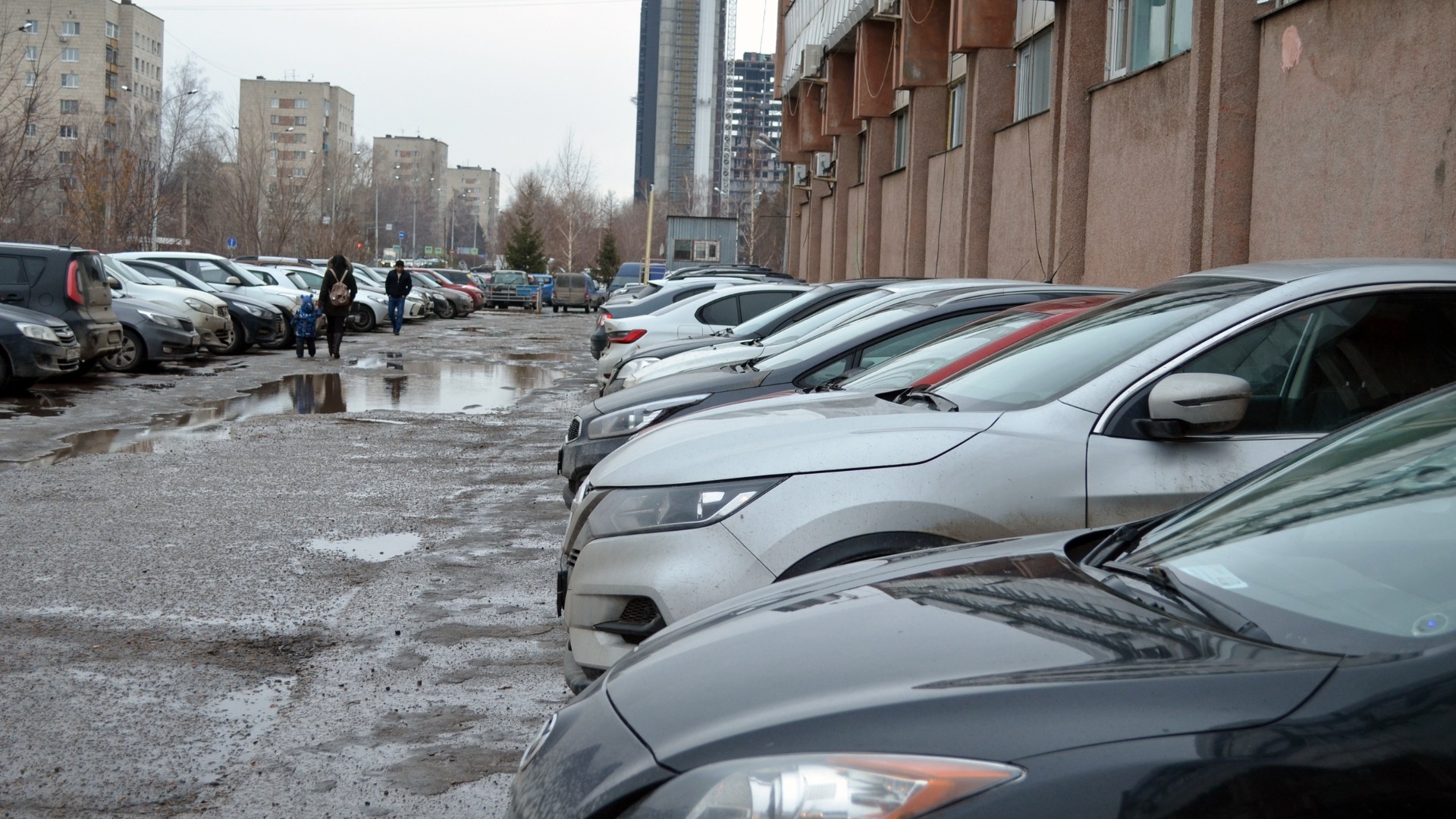 В Казани появятся новые места на муниципальных парковках