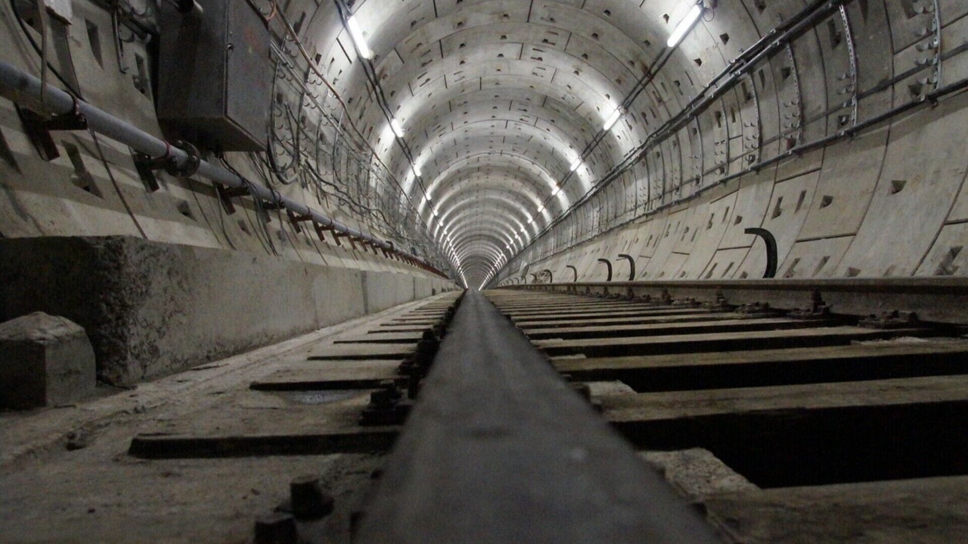 На первый участок второй линии метро в Казани дадут еще почти миллиард