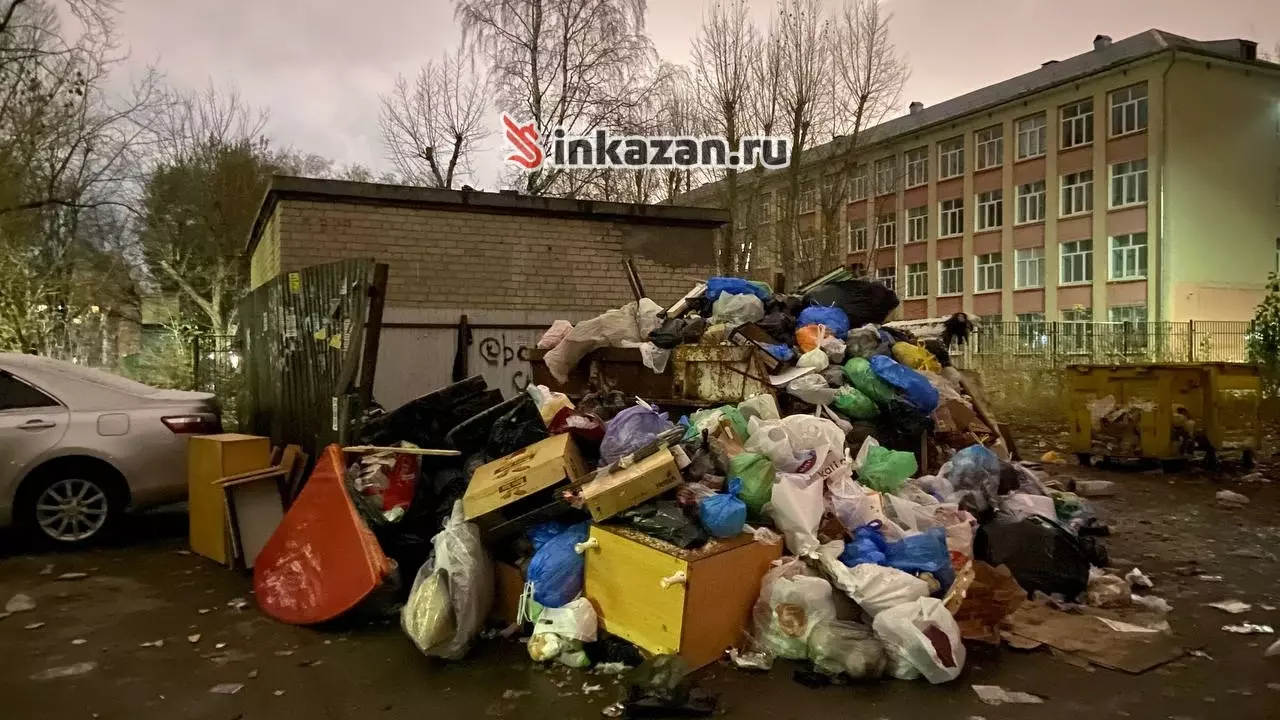 В Казани снова не вывозят мусор