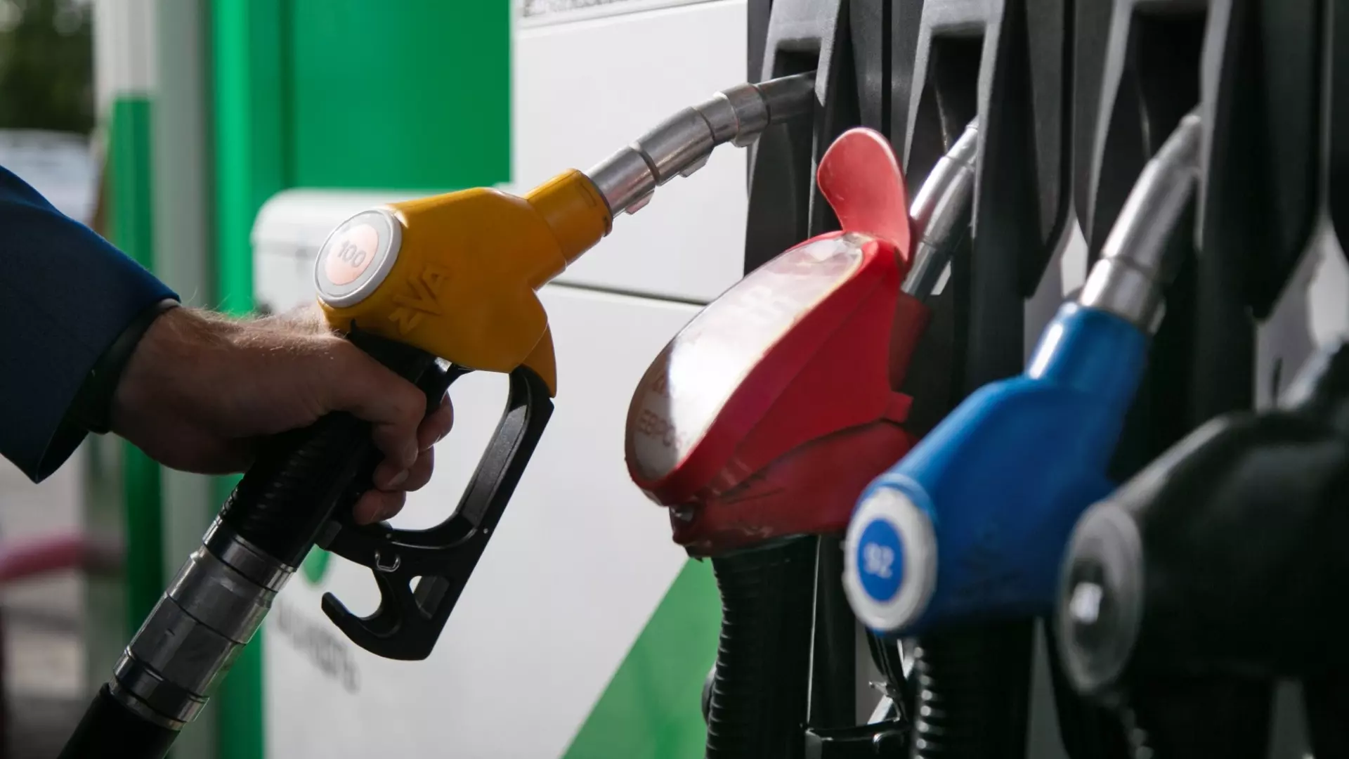 Как запрет на вывоз бензина из России повлияет на цены