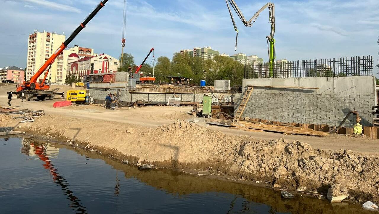 Что происходит на площадке капремонта моста на Назарбаева — фото
