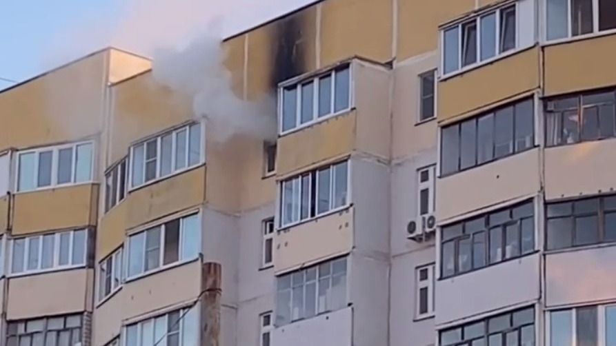 В Казани после пожара в жилом доме госпитализировали 84-летнюю местную жительницу