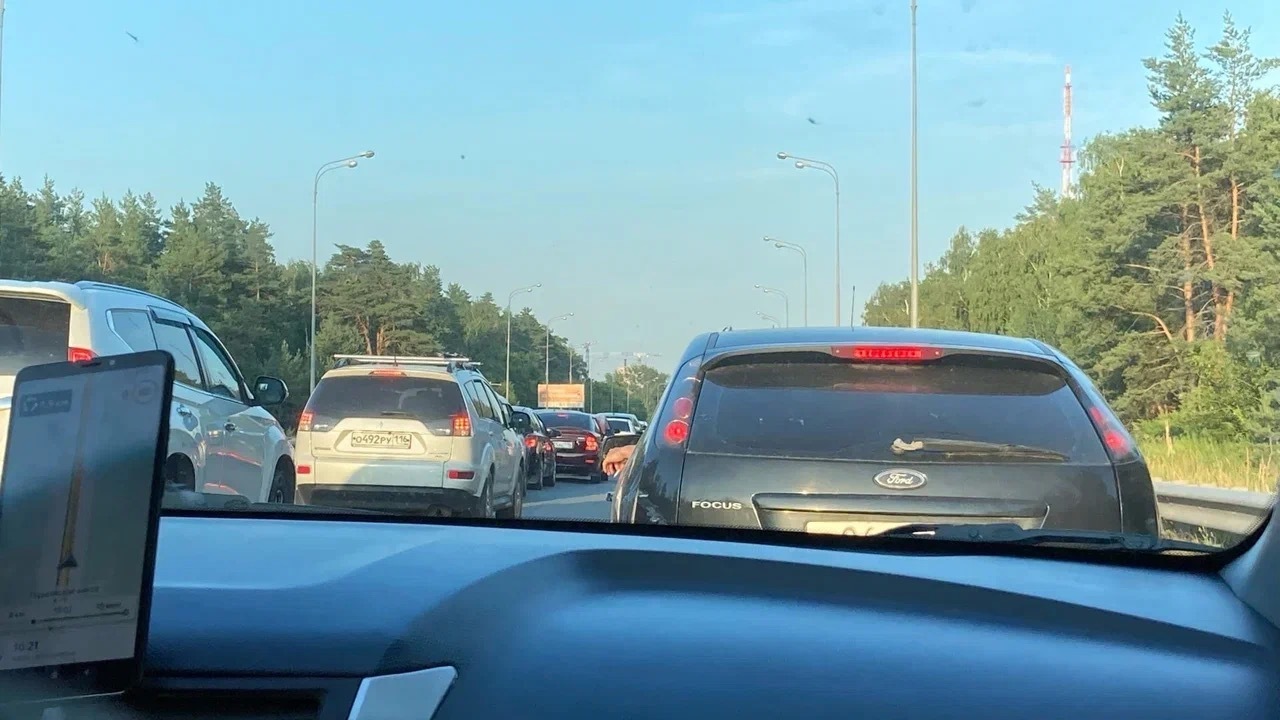Казанцы просят перенастроить светофоры на Горьковском шоссе