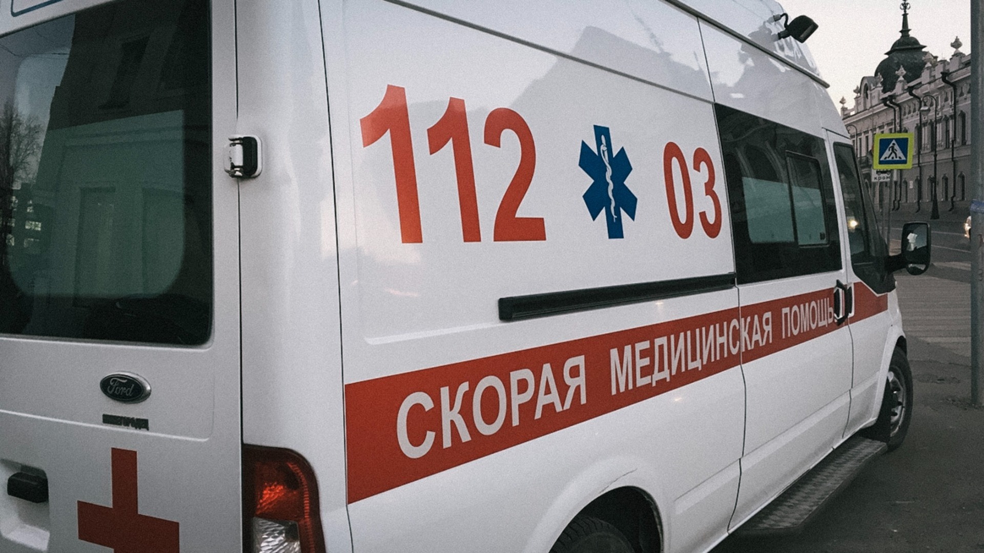 Волонтёры помогают жителям Запорожской области оформлять полисы ОМС
