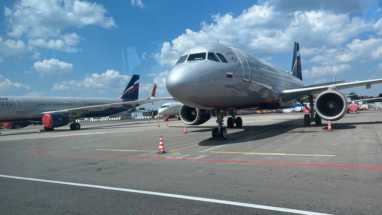 Самолет совершил экстренную посадку в татарстанском аэропорту