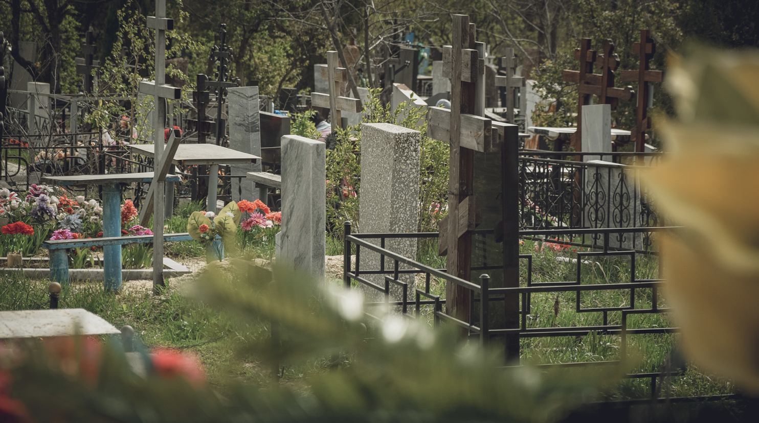 На кладбища в Челнах могут въезжать только инвалиды