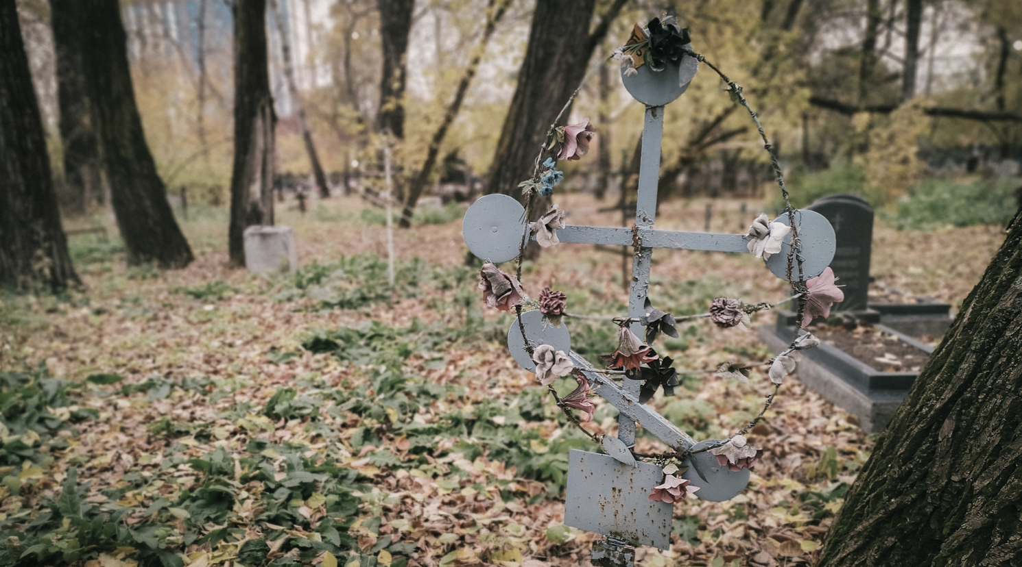 Начальник кладбища в Челнах шантажировал родственников покойных