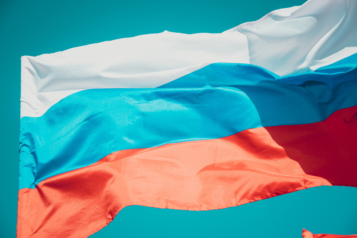 В Татарстане жители закупают флаги и гербы России