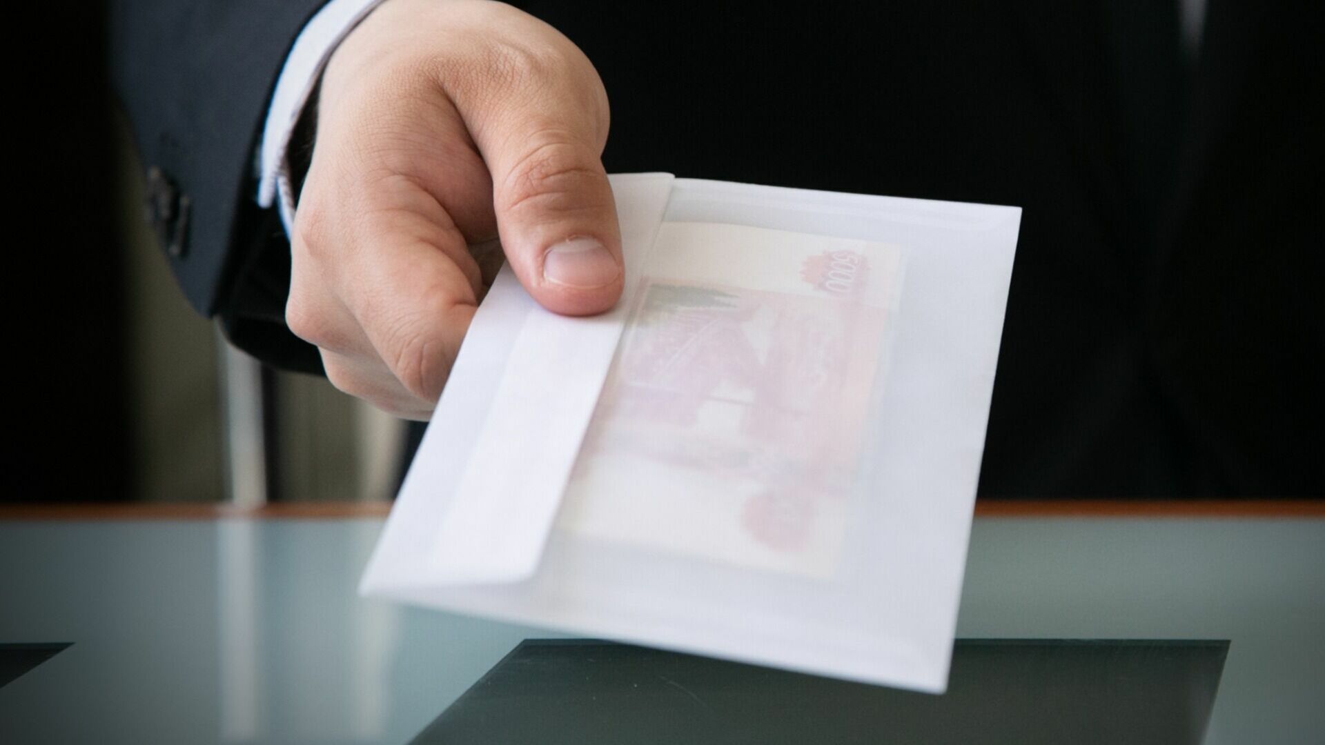 В Татарстане средняя взятка подешевела почти на 100 тысяч рублей