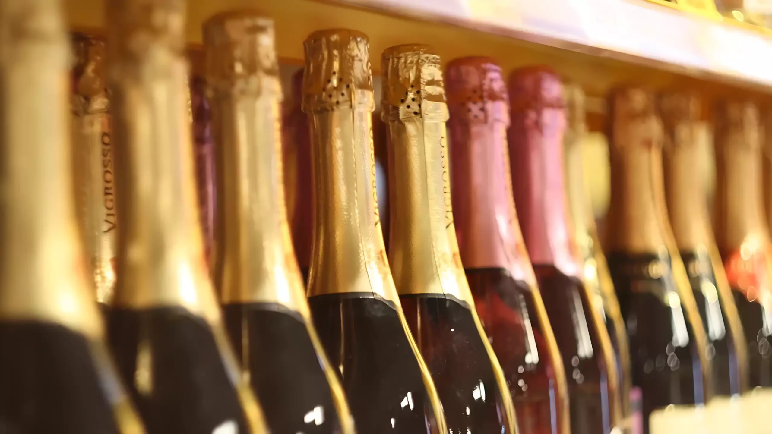 В Нижнекамске можно получить шампанское за оплату долга по ЖКУ