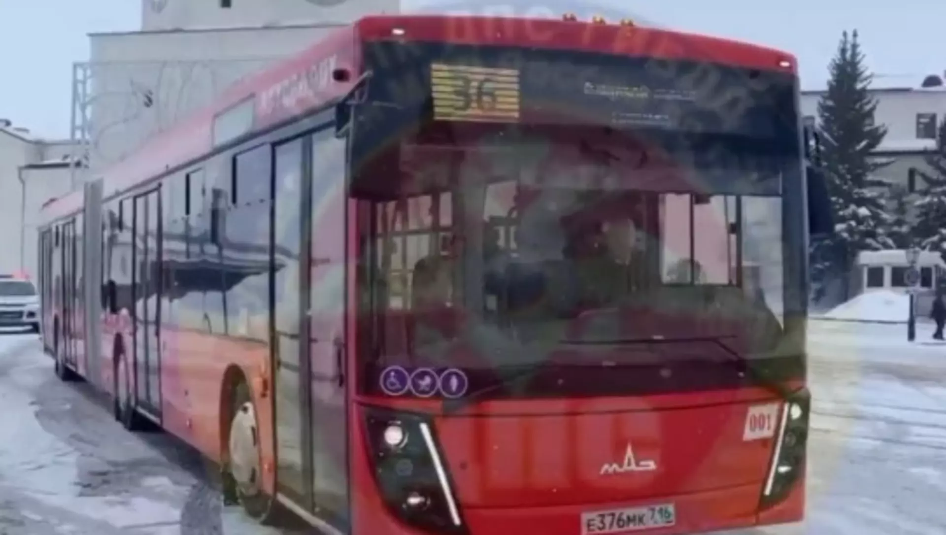 Автобус-«гармошка» сломалась спустя сутки работы — Новости Казани и  Татарстана - Inkazan