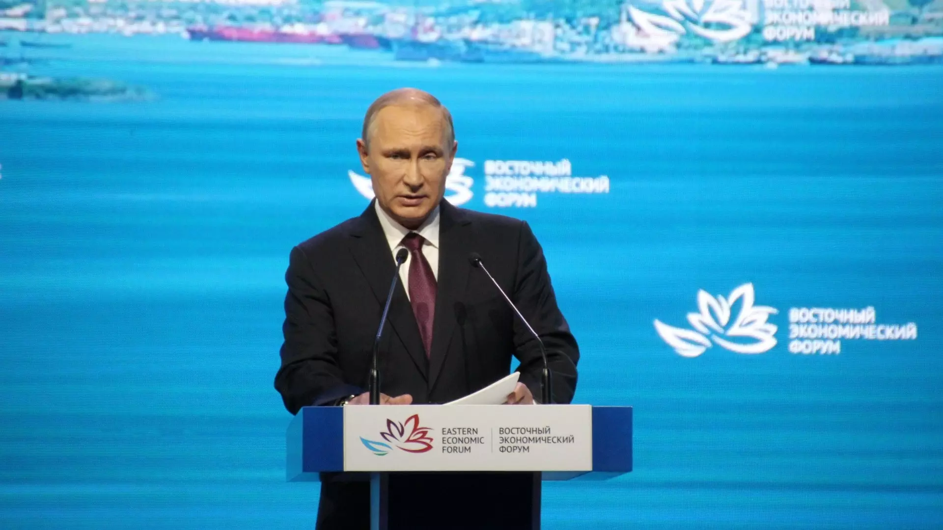Путин рассказал, какую страну хотел бы оставить внукам