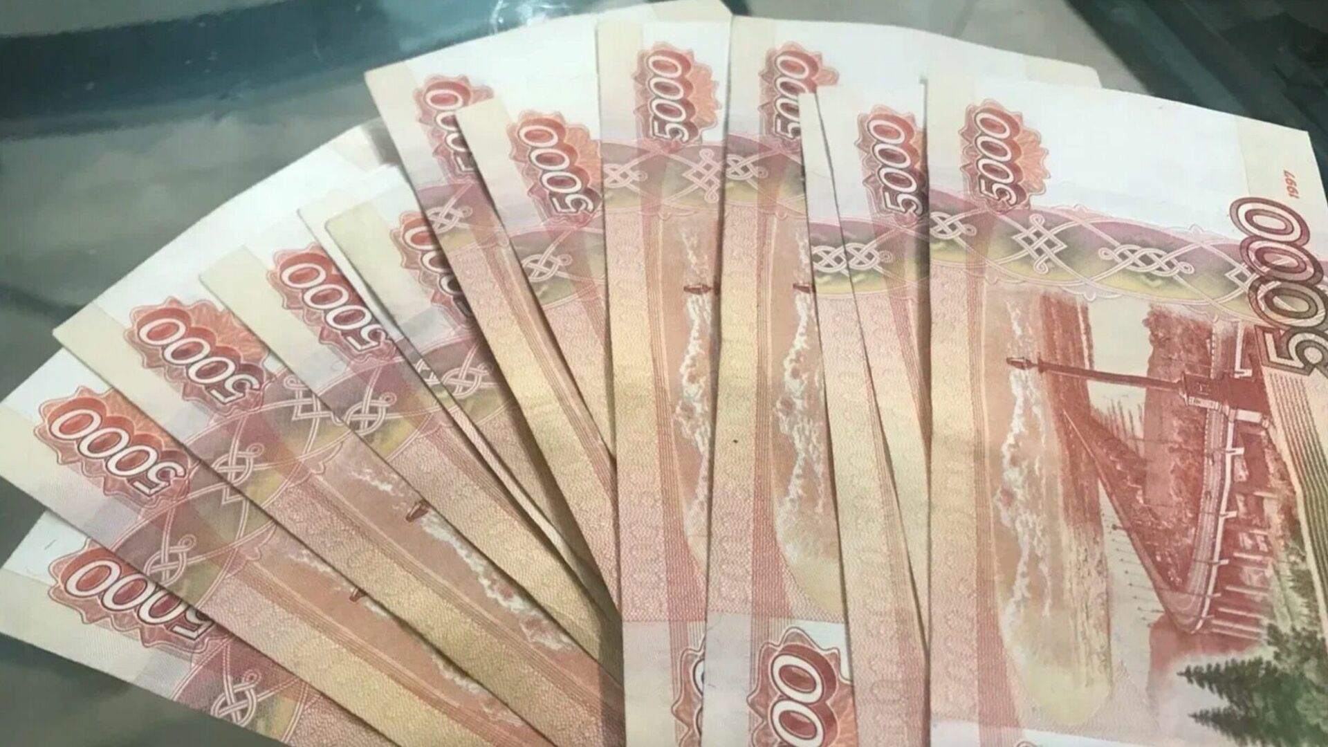 В Татарстане женщина задолжала алименты на 1,8 млн рублей