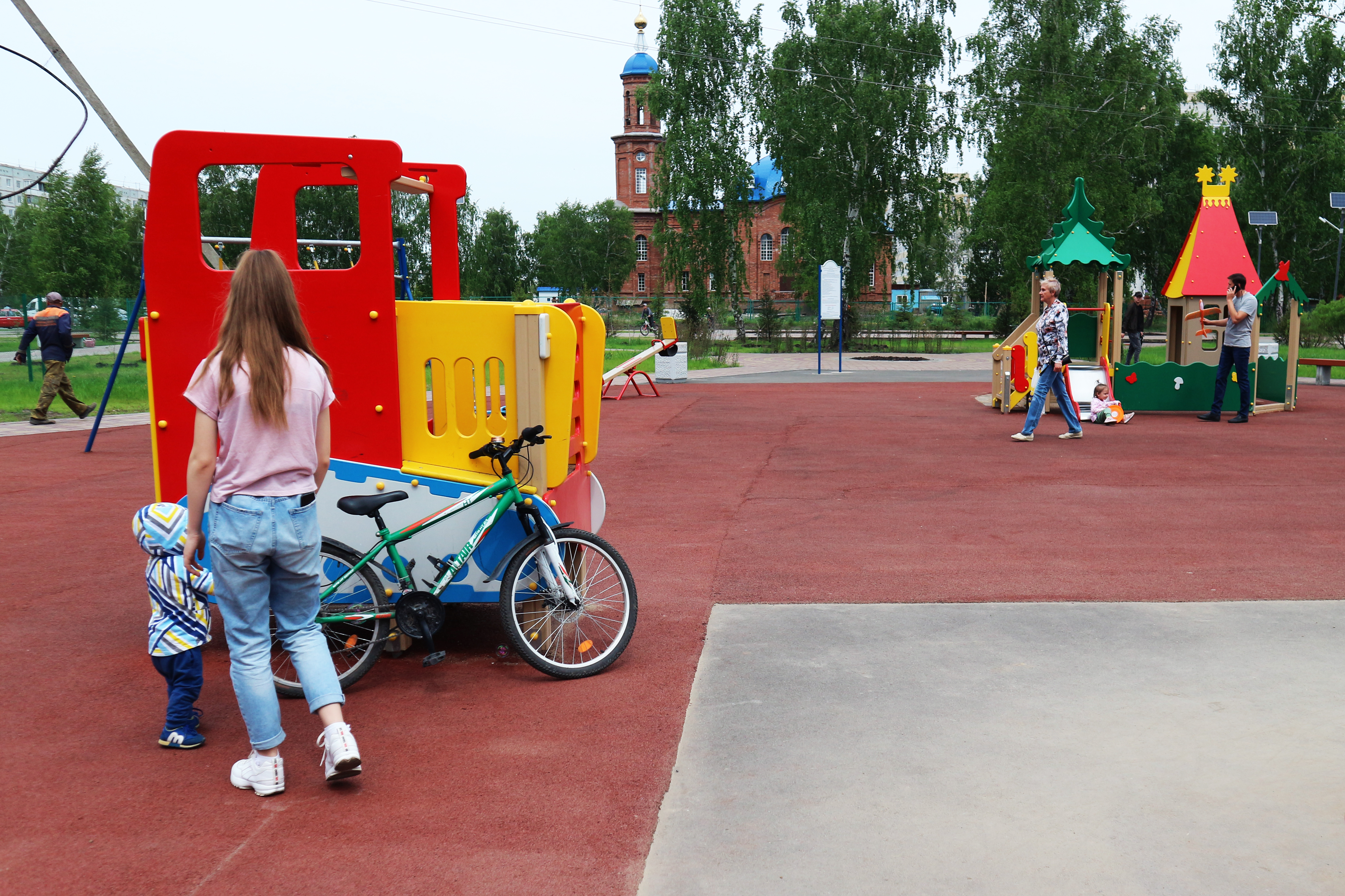Власти Казани призвали не водить детей в закрытые на ремонт парки