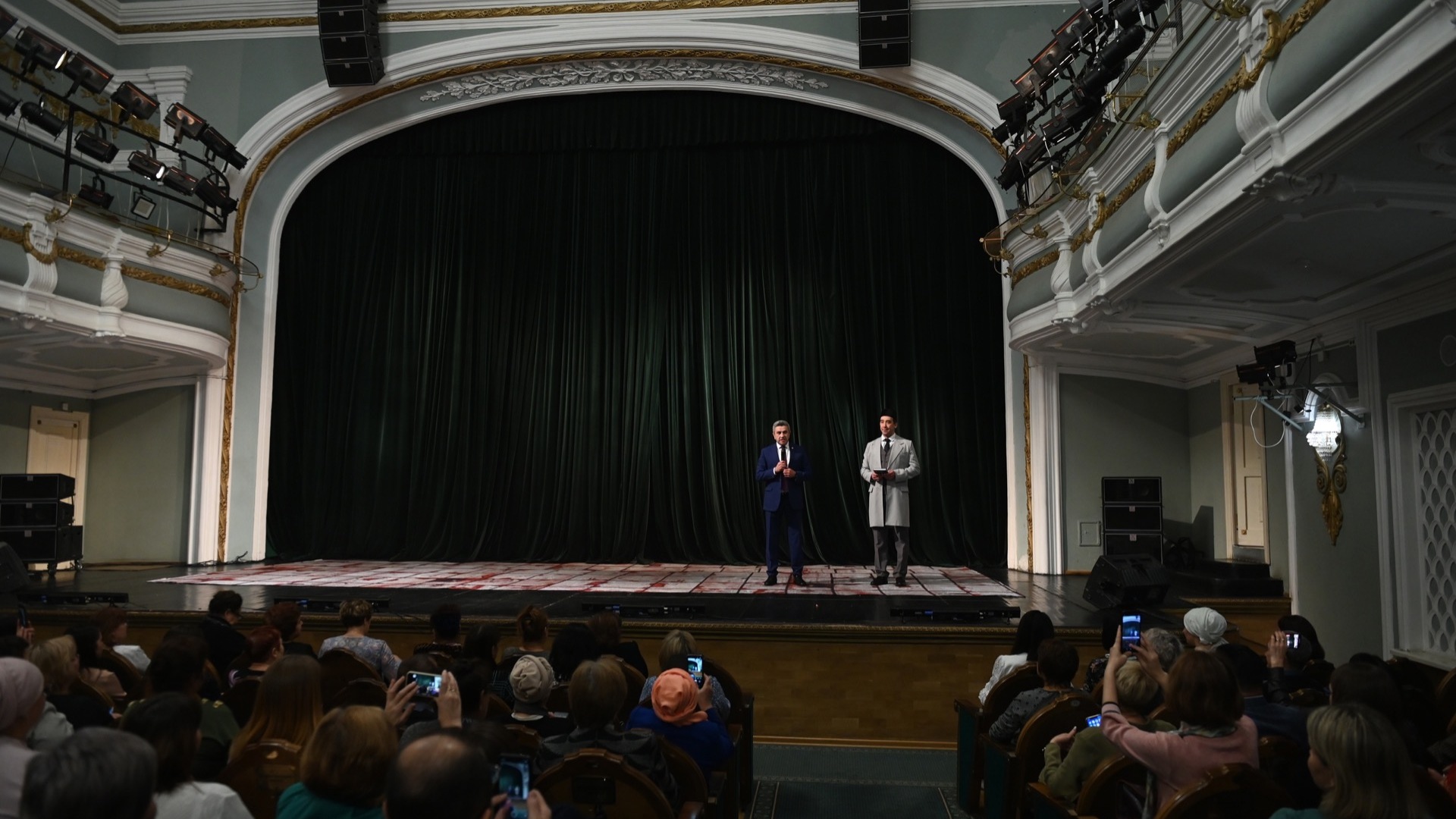 Театр Тинчурина обновит оборудование за 15,7 млн рублей