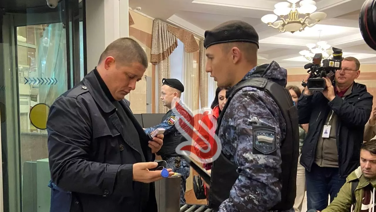 Экс-депутат Хасанов, пойманный с закладкой, приговорен к 1 году условно