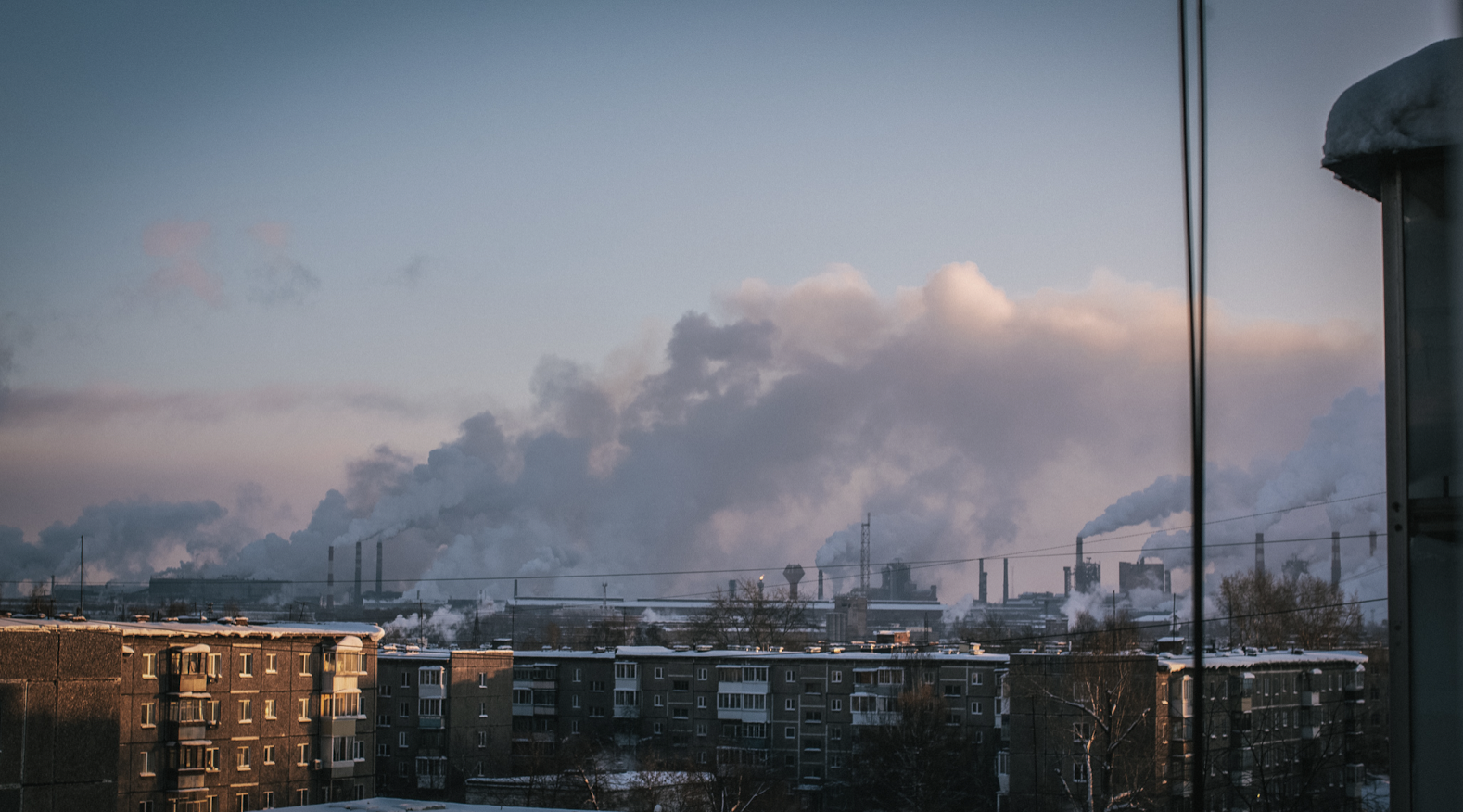 Татарстанцы пожаловались на отравляющий запах из канализации