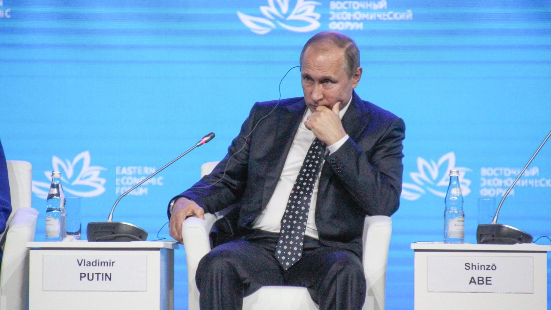 Путин наградил трех татарстанцев