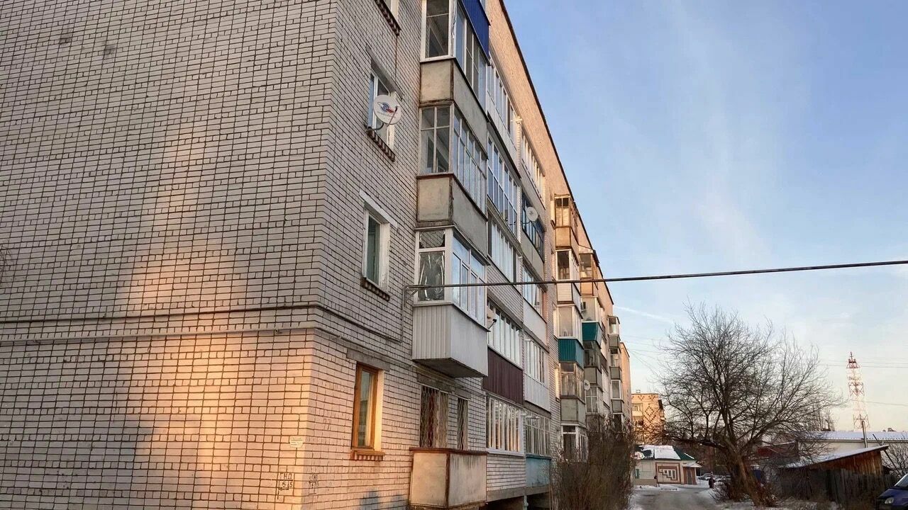 В Нижнекамске мальчик пошел гулять через окно и оказался в больнице