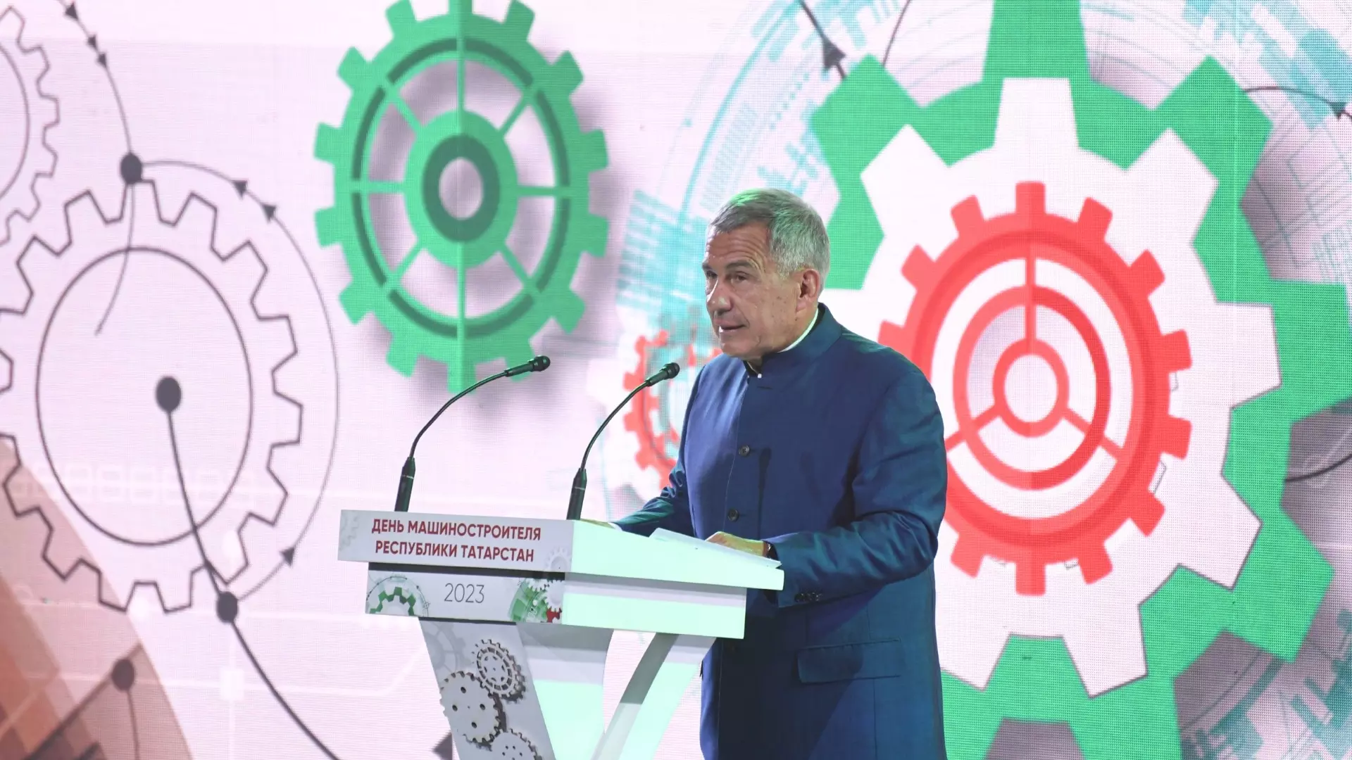 Минниханов назвал Татарстан главным машиностроительным центром России