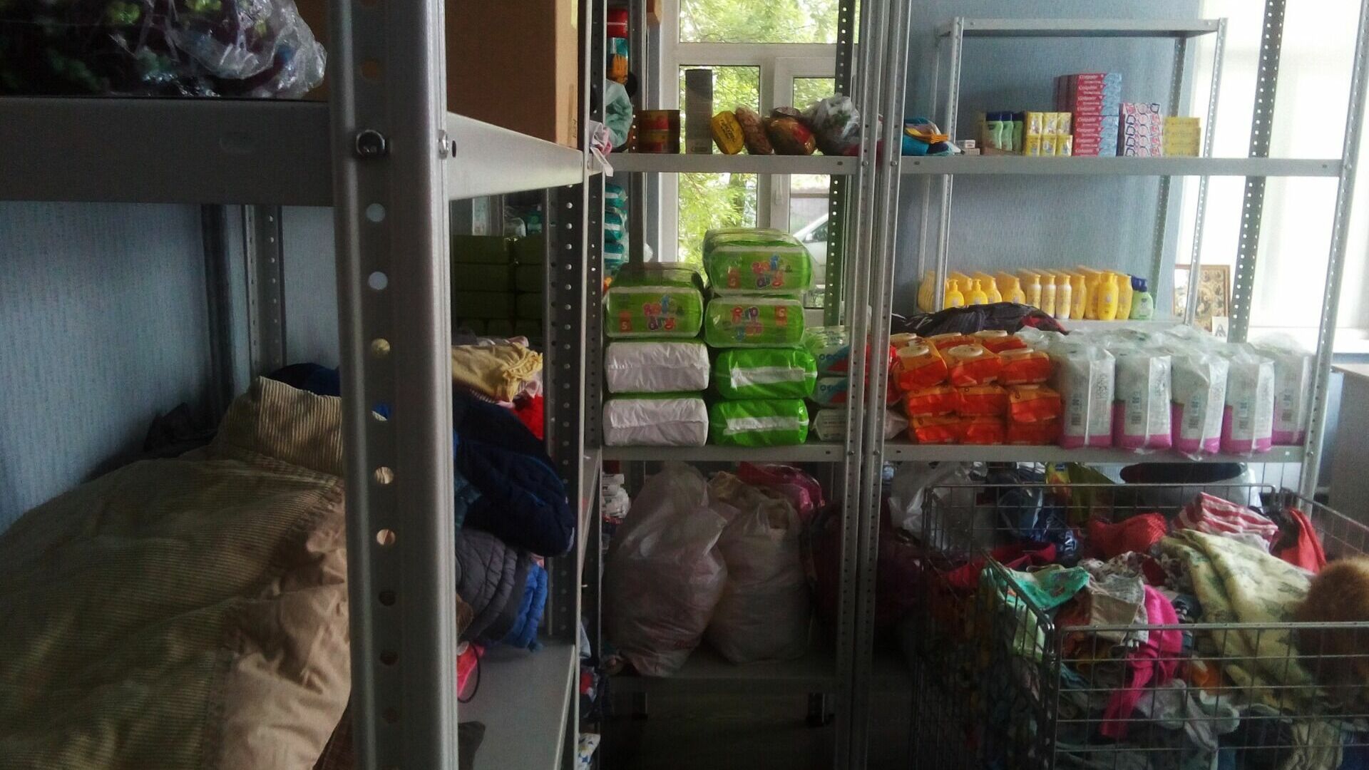Татарстанцы отправили более 300 коробок гуманитарной помощи на Донбасс