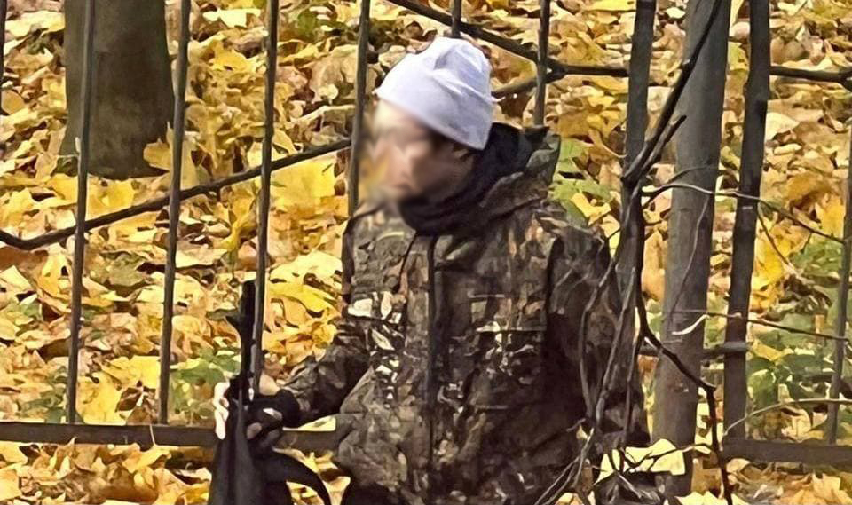 Подросток устроил стрельбу рядом с московской школой