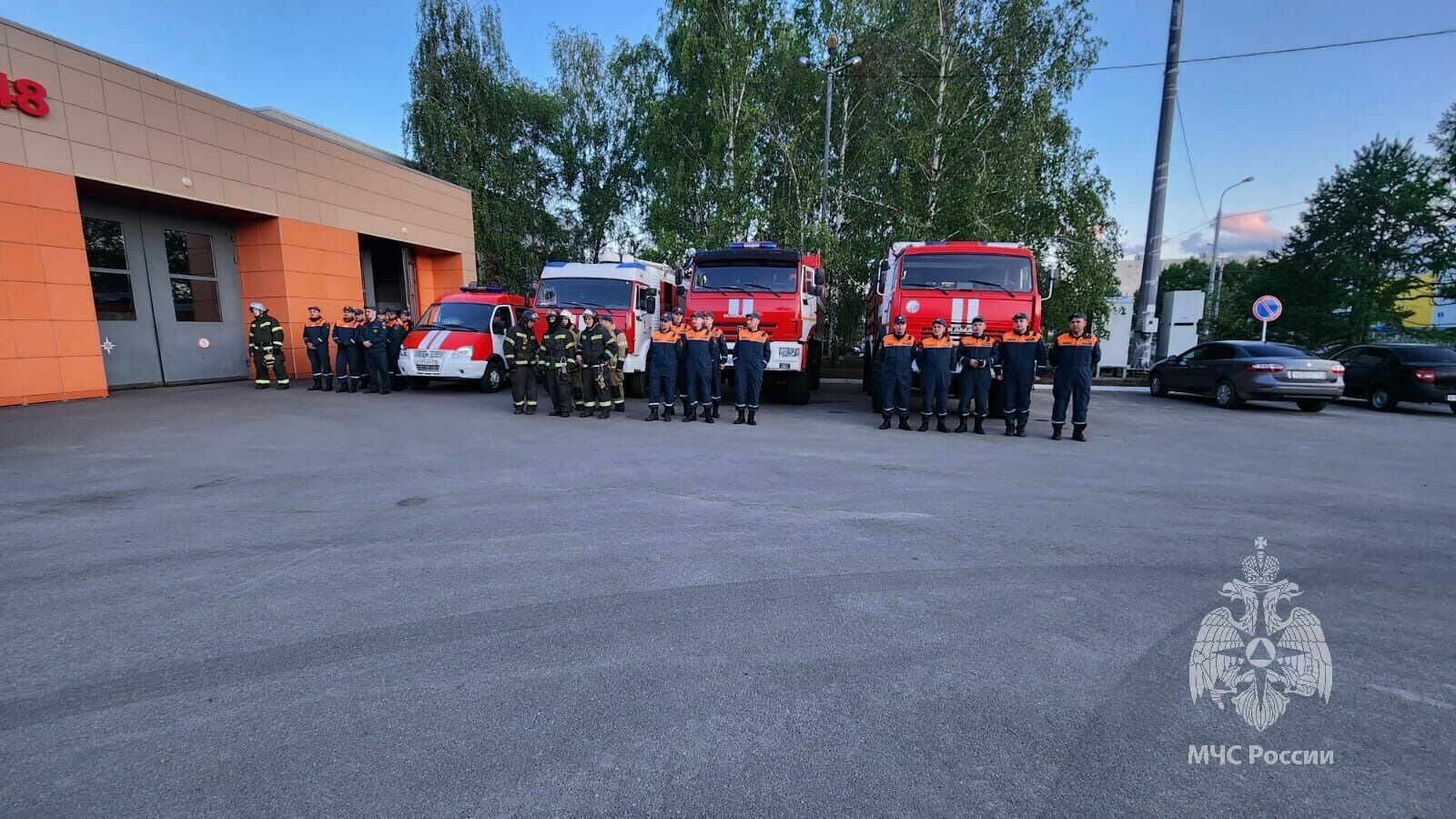 Татарстанские пожарные отправились тушить лесные пожары других регионов