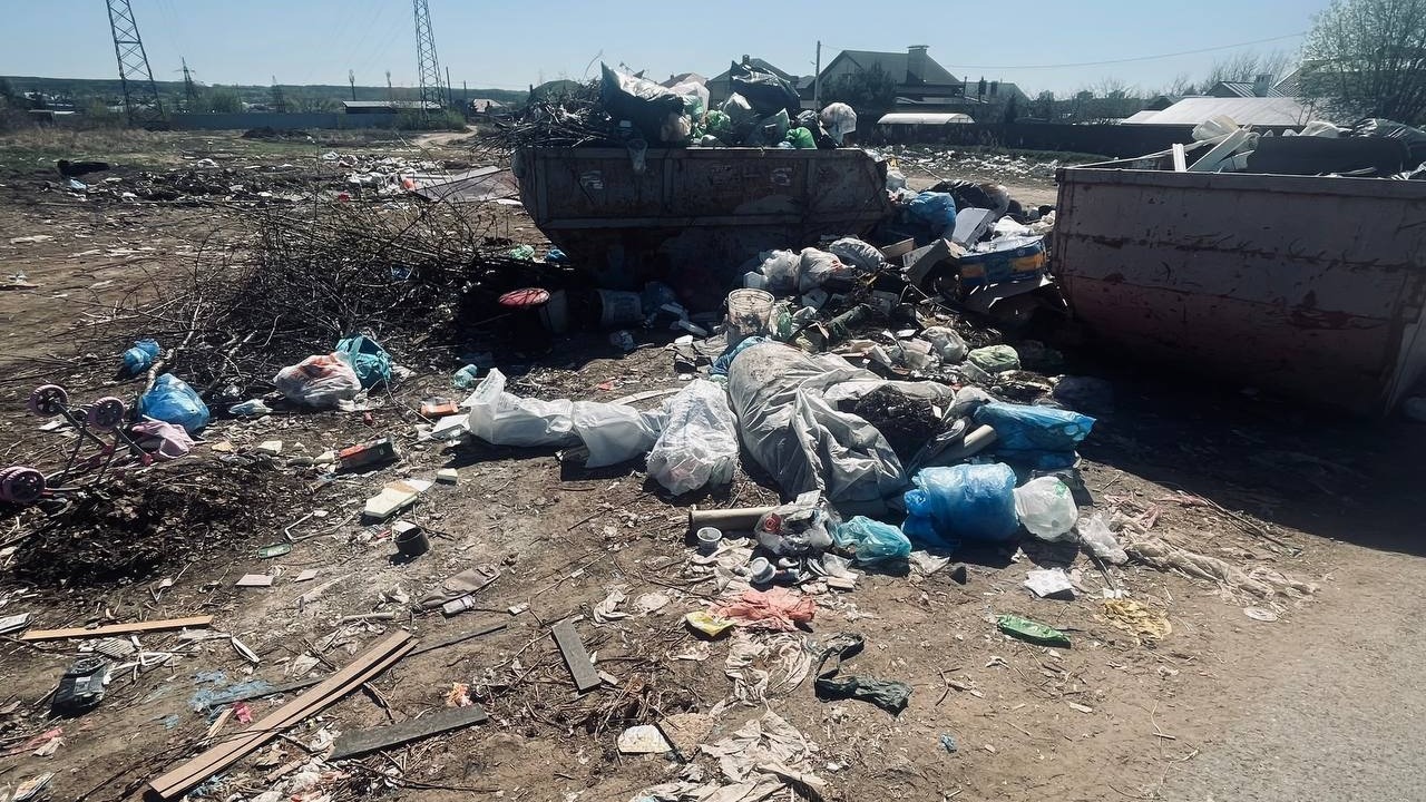 «Пишут ответы для галочки»: как казанский поселок живет с горами мусора