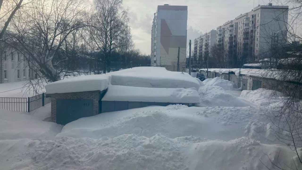 Из Казани вывезли рекордное количество снега