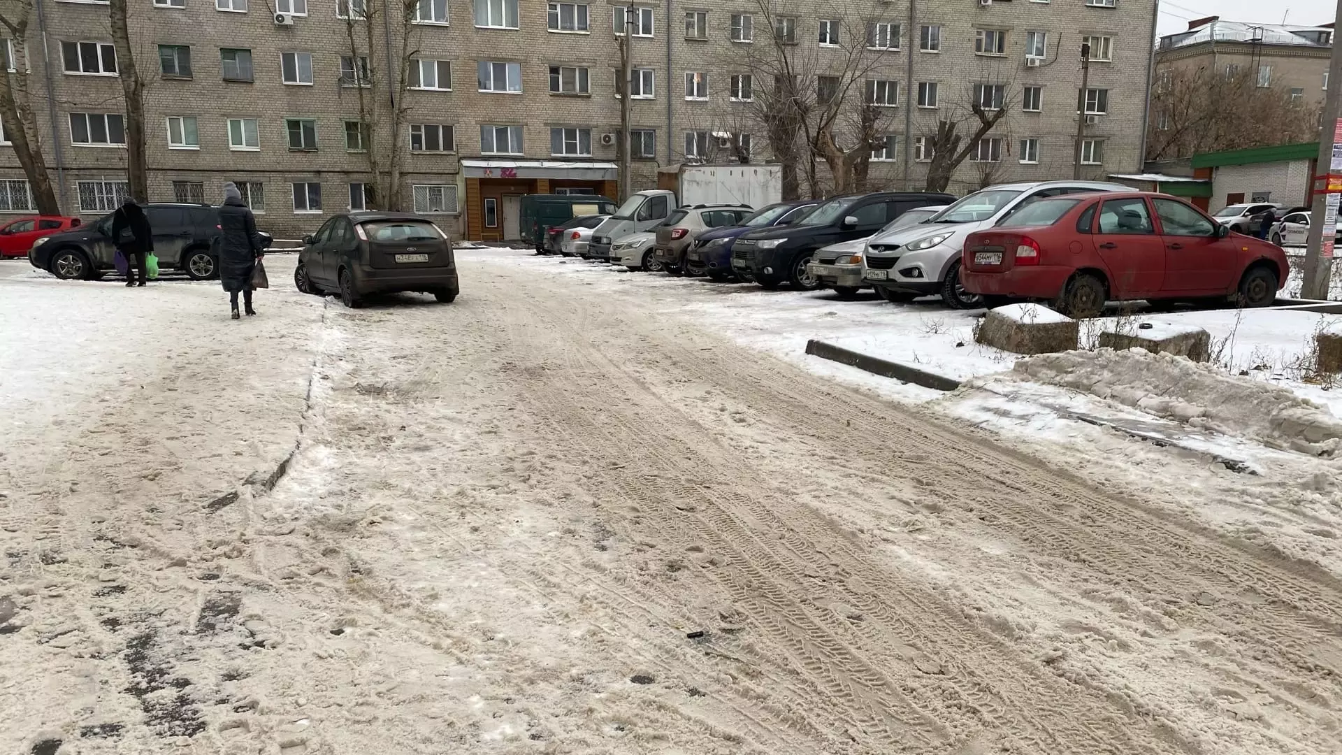 Внутриквартальные проезды и тротуары Казани отремонтируют за 800 млн рублей