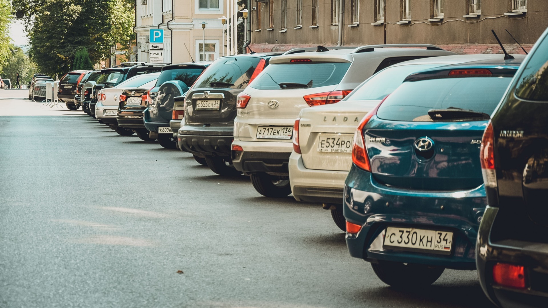 В Казани появится почти 1,5 тысячи новых парковочных мест