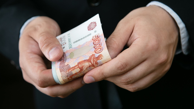 В Татарстане средние зарплаты в промышленности достигли 43,7 тыс. рублей